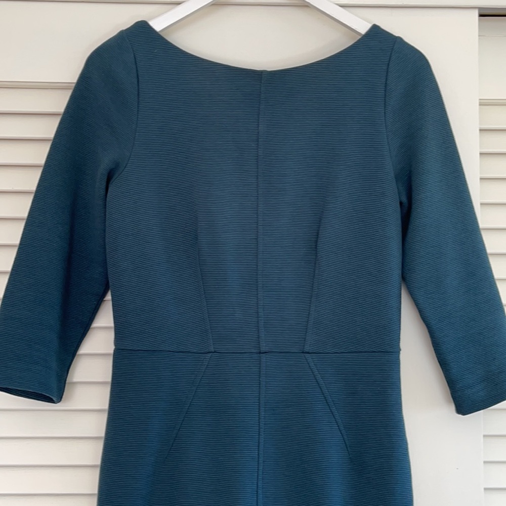 Classic Boden Dress - Picture 2 of 16